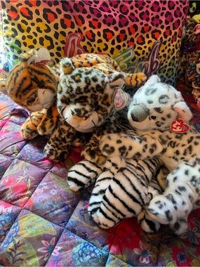 Ty bundle of 4 realistic animals
